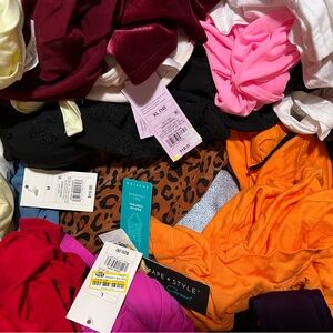 TARGET WHOLESALE WOMENS APPAREL 20PCS